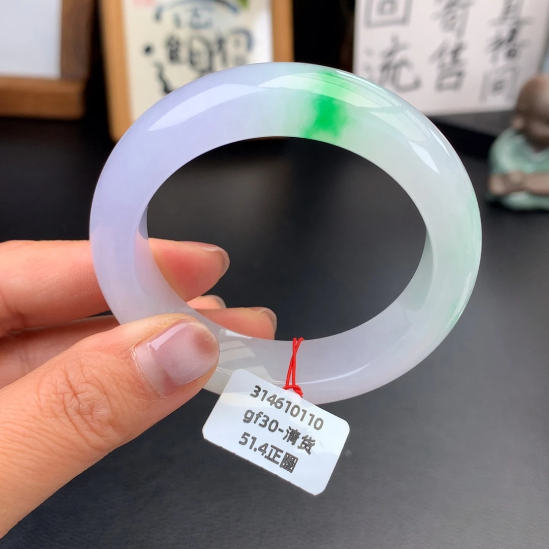 翡翠未镶嵌手镯冰胶春彩推荐