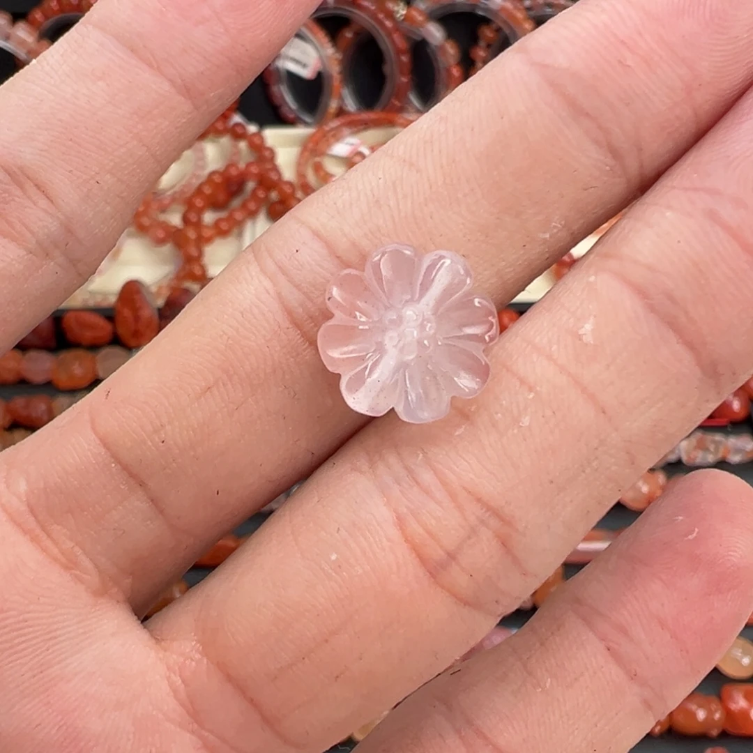 南红玛瑙未镶嵌颈饰雏菊