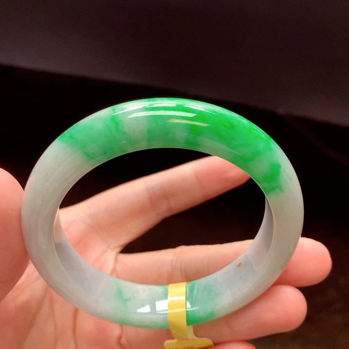 翡翠手镯未镶嵌1号