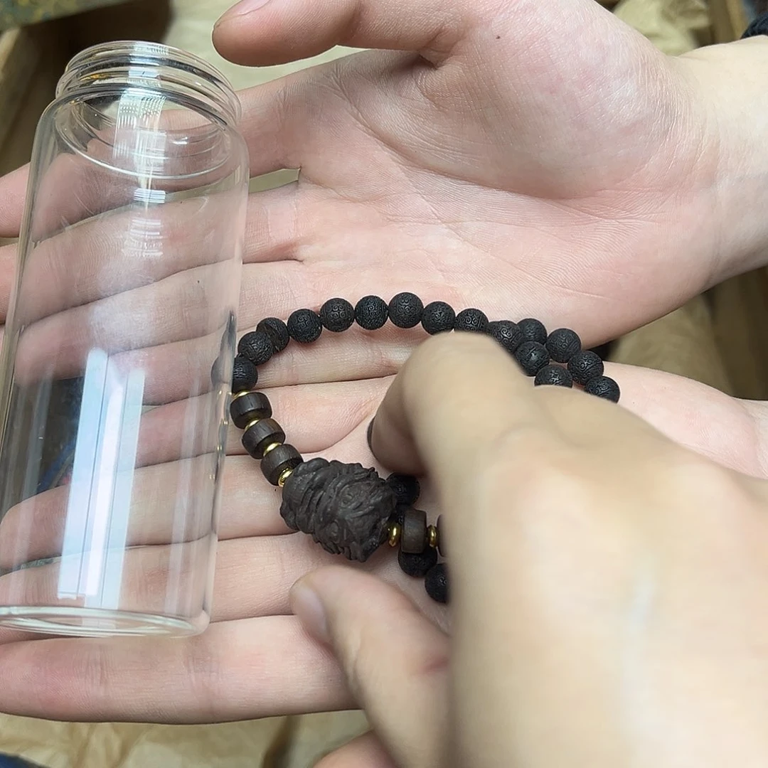 大叶紫檀（黑酸枝木类）