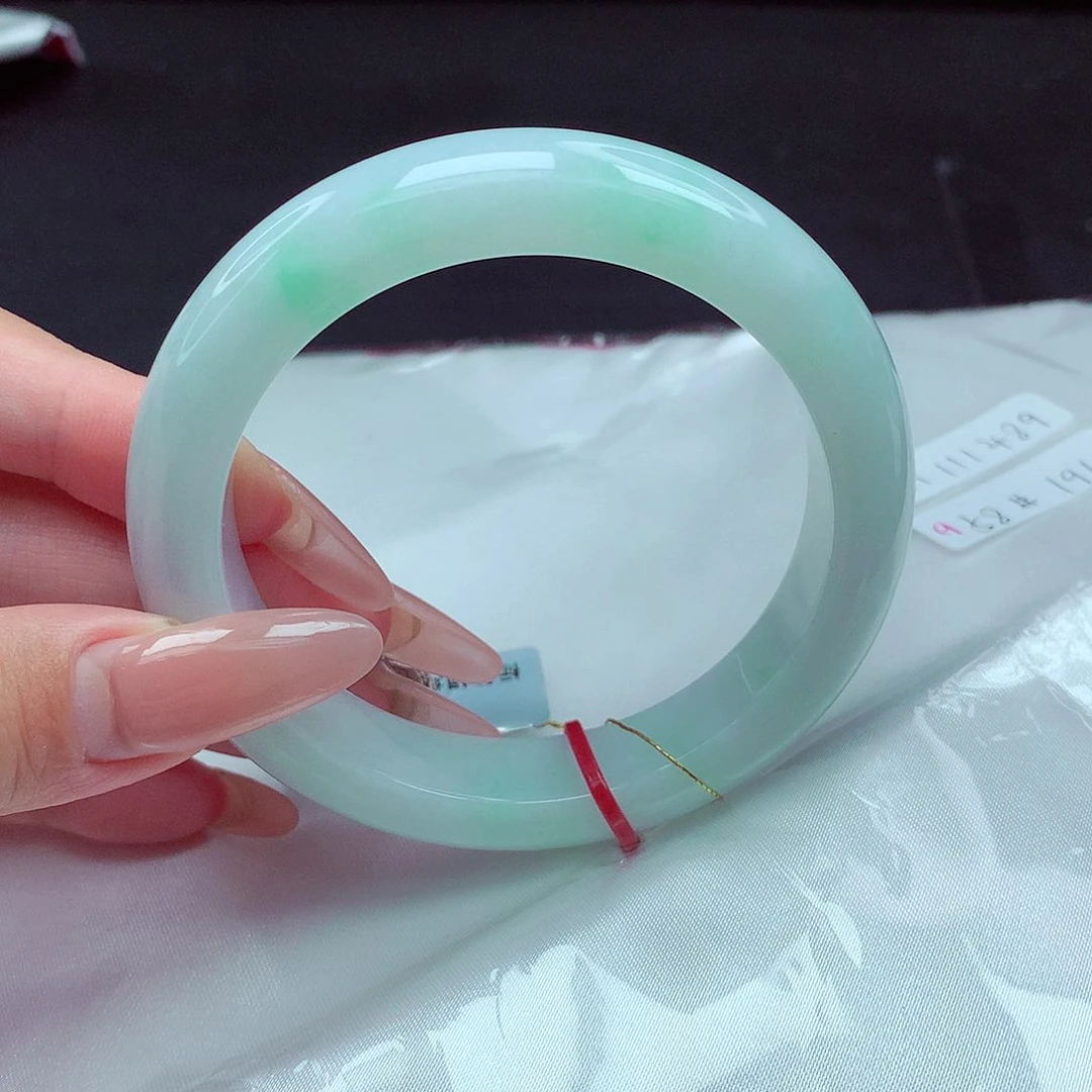 翡翠手镯未镶嵌58圈489
