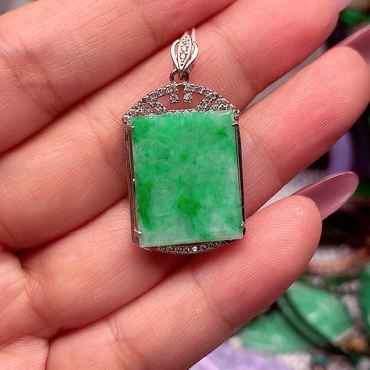 翡翠银S925镶嵌颈饰翡翠