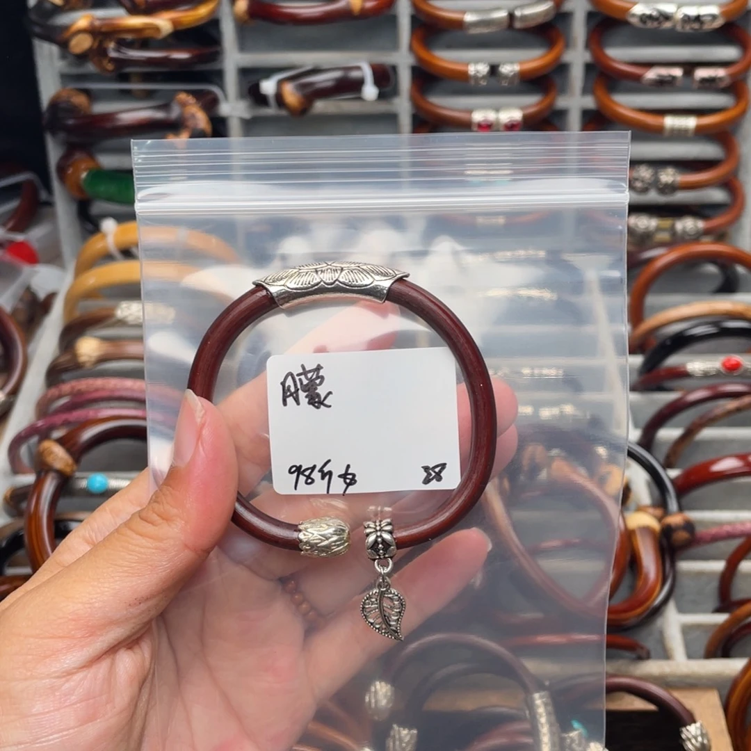 朦***嗏藤类无事牌。。。。。。。
