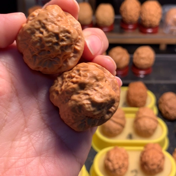 文玩核桃吊坠大理蛤蟆头38尺