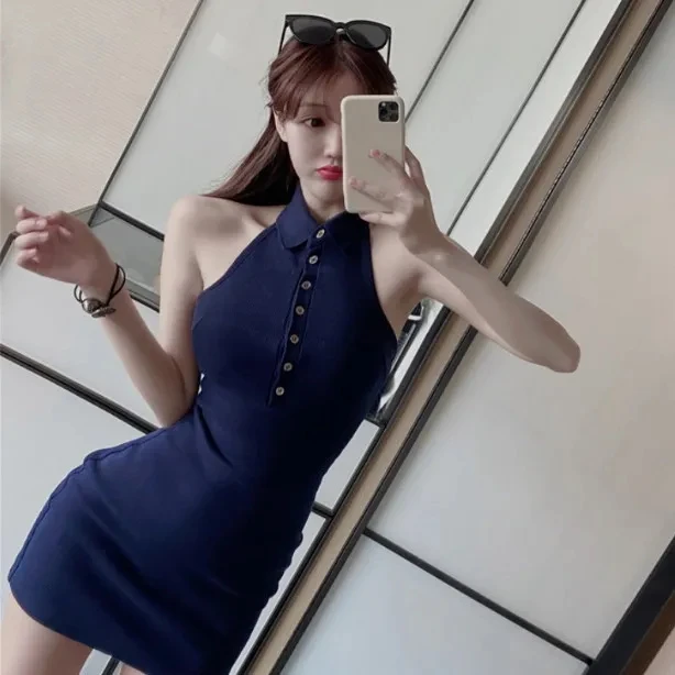夏季新款修身无袖挂脖裙子收腰针织短裙单排扣包臀连衣裙女装