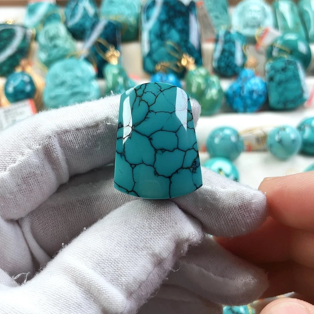 绿松石未镶嵌车挂