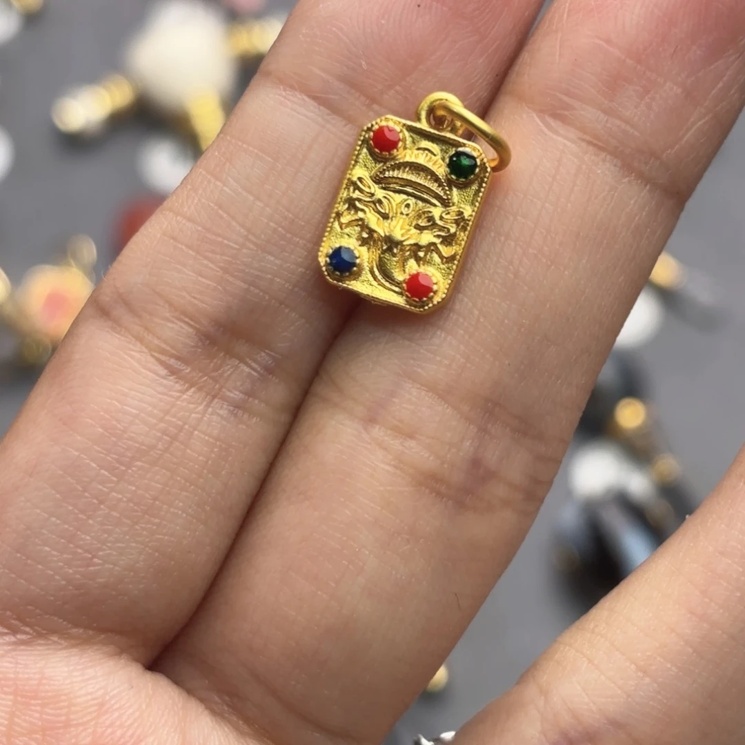 玛瑙/玉髓未镶嵌文玩配饰侧挂