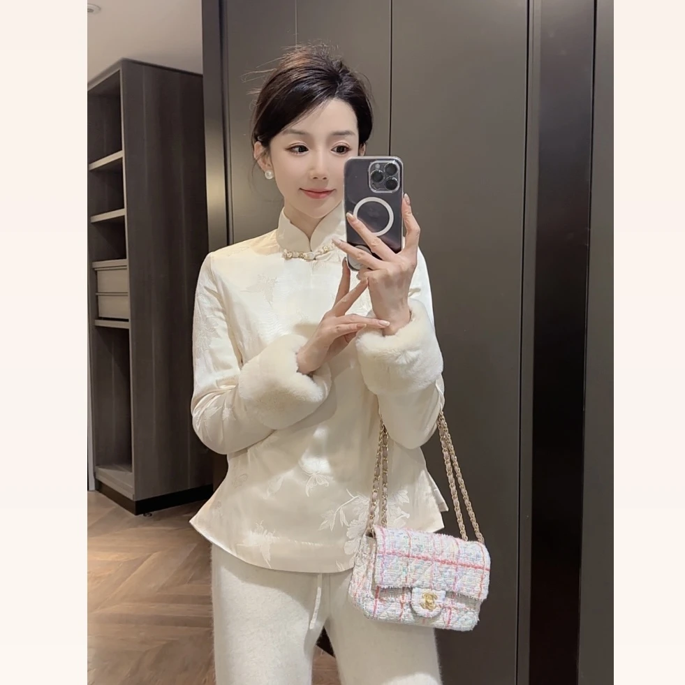 【大静静】新中式莹润珠光提花面料拼接獭兔毛衬衣956