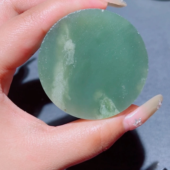 和田玉（糖玉）未镶嵌珠宝奇石