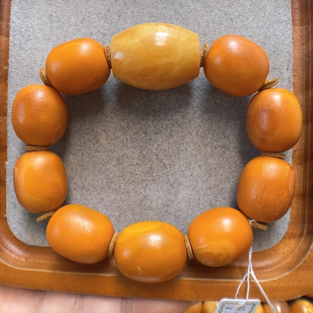 未镶嵌蜜蜡手串蜜蜡