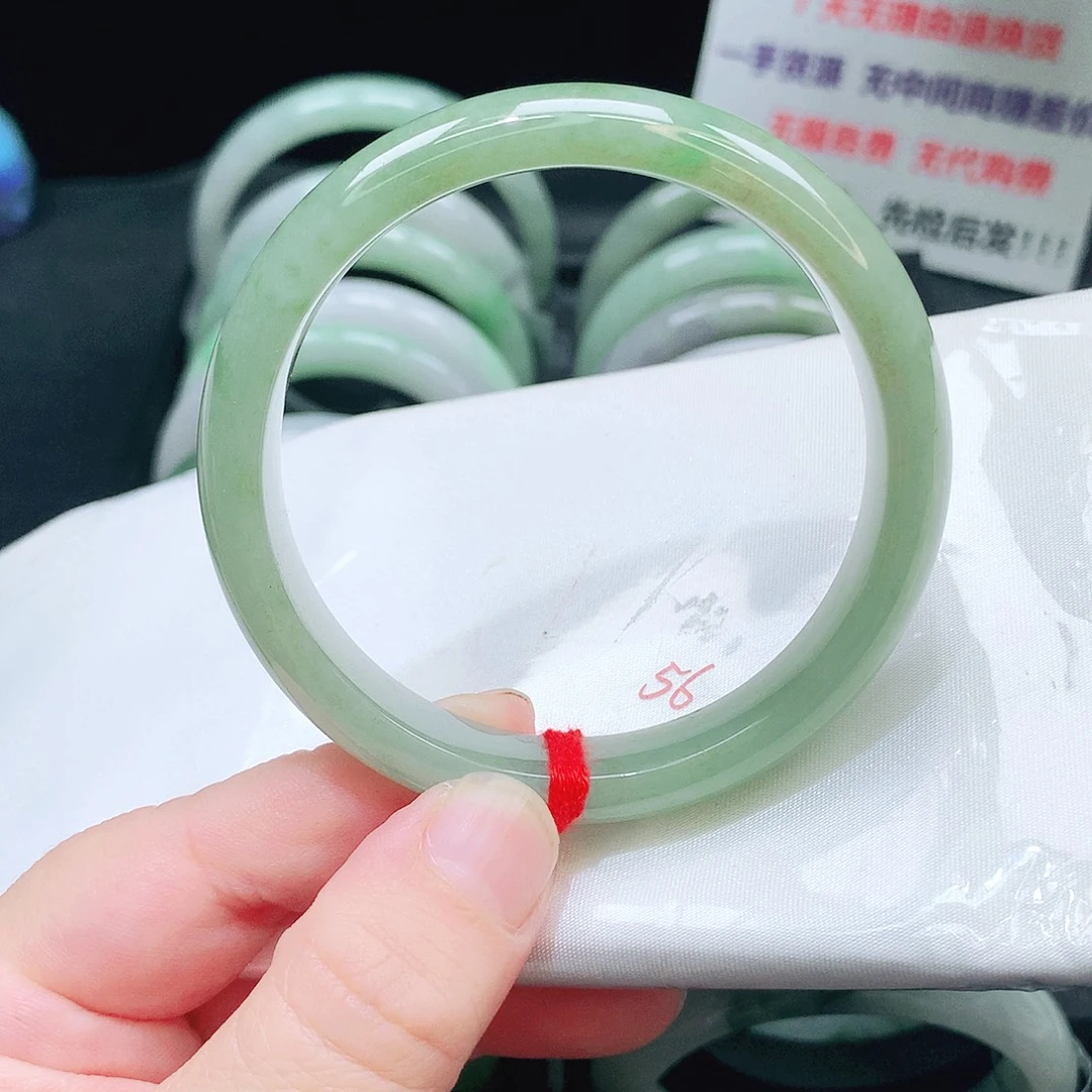 翡翠未镶嵌手镯87
