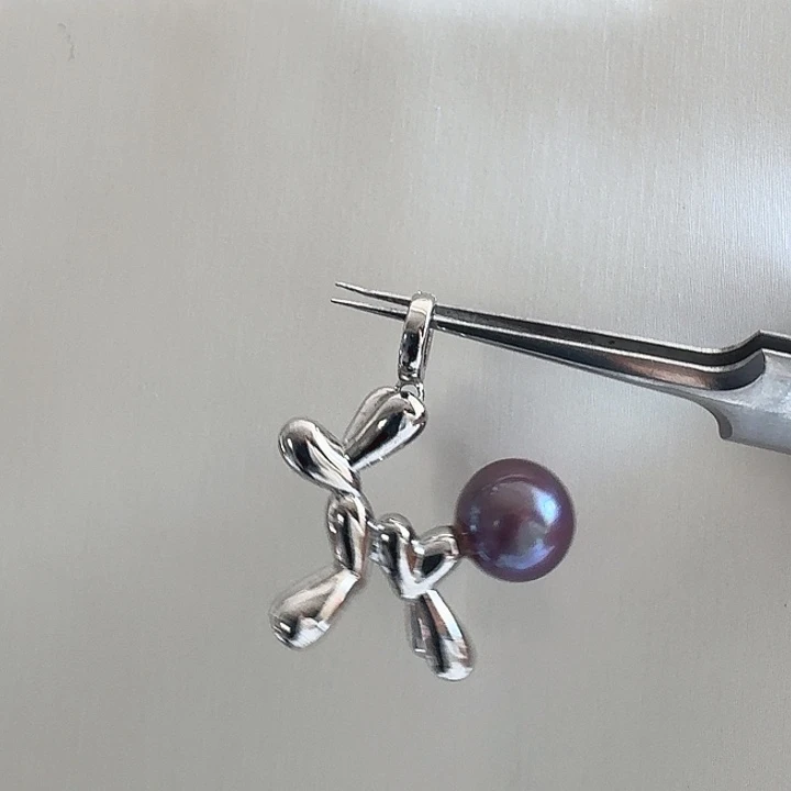 淡水珍珠银S925镶嵌颈饰气球狗