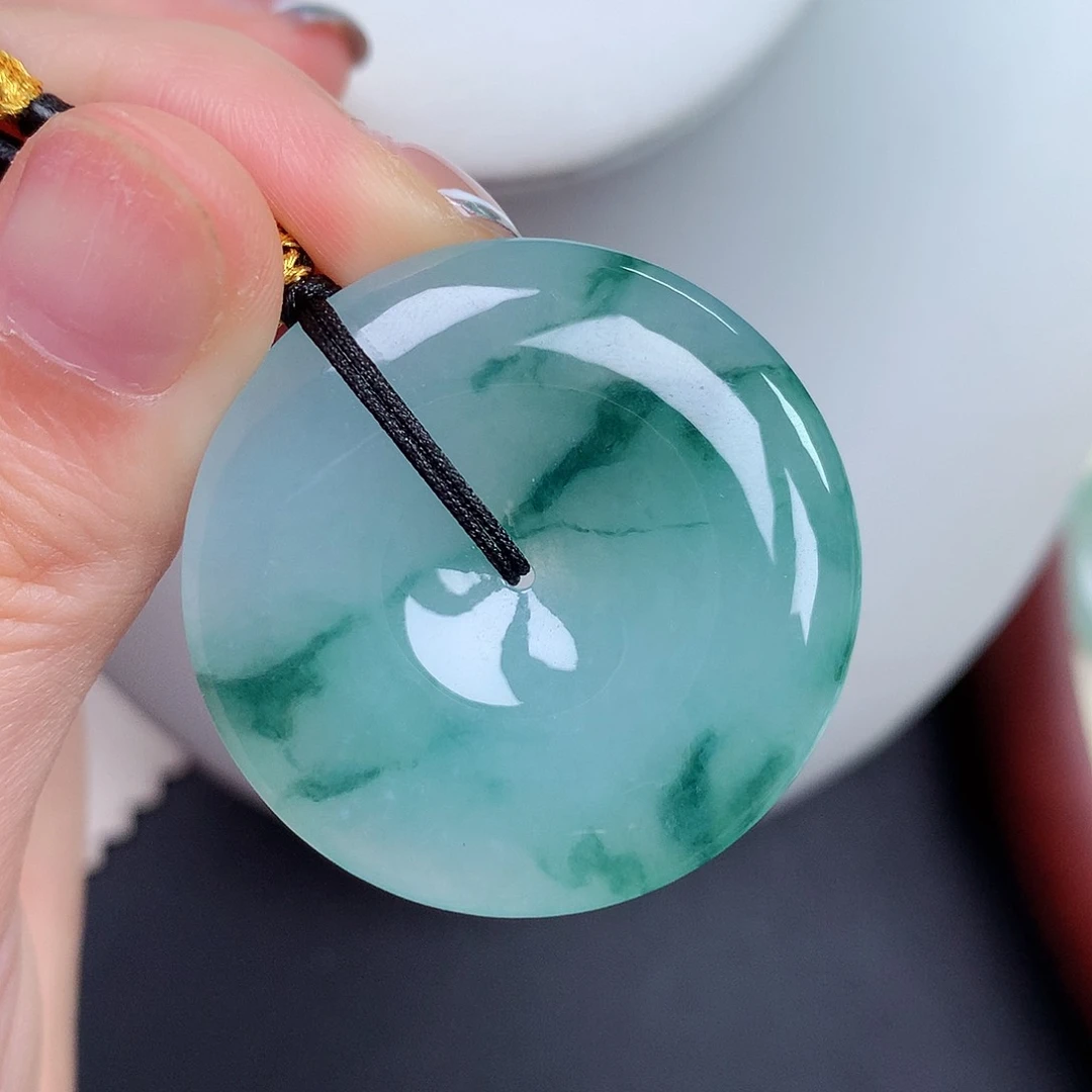 翡翠未镶嵌颈饰平安扣 36.8-6.4mm