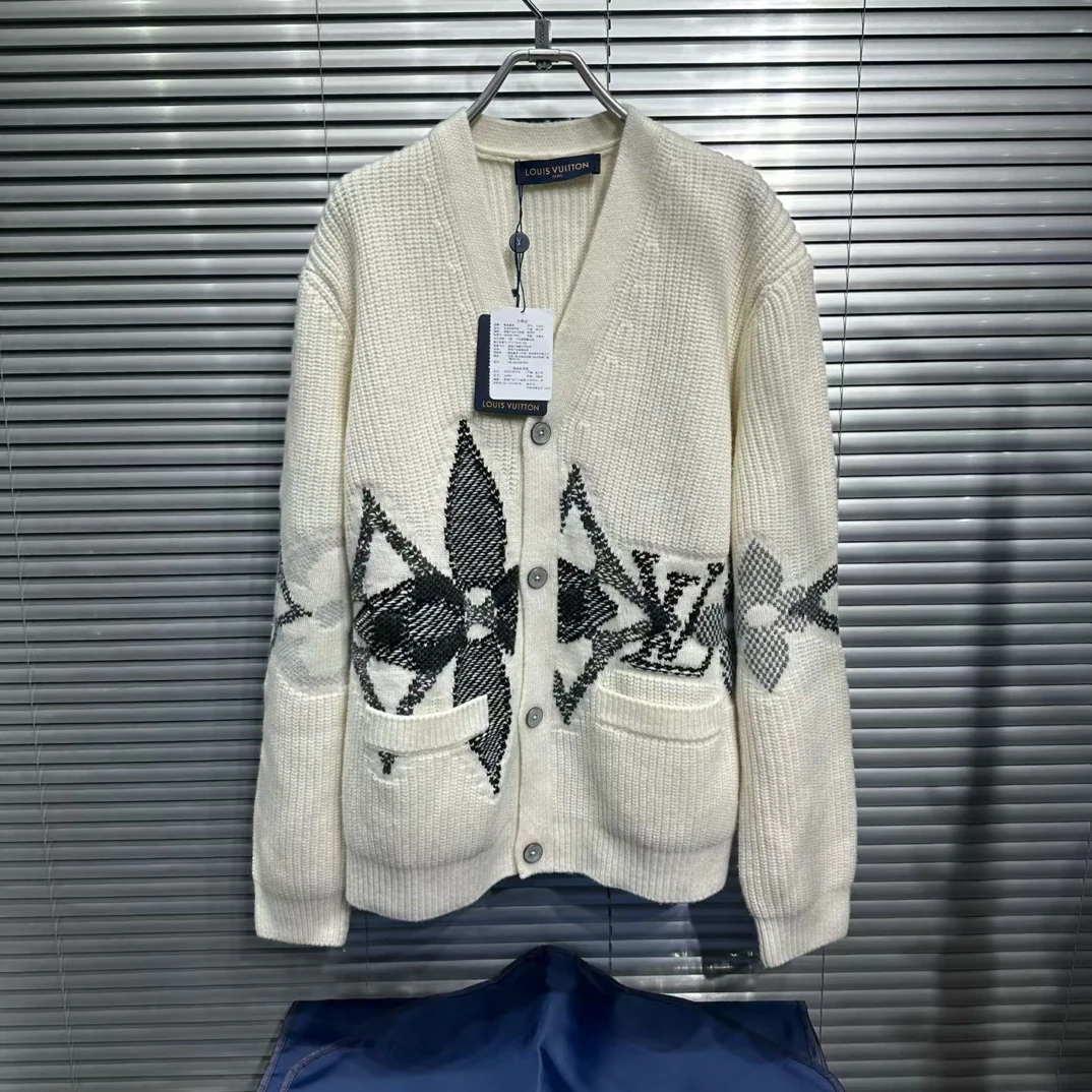 未使用 LouisVuitton/路易威登 26ss款ski滑雪系列开衫毛衣 m码