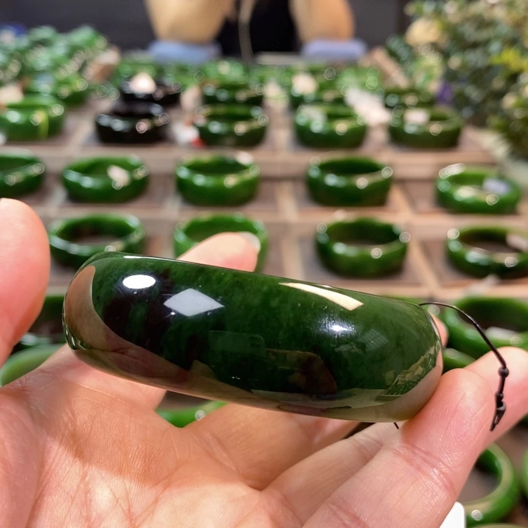 和田玉（碧玉）手镯未镶嵌