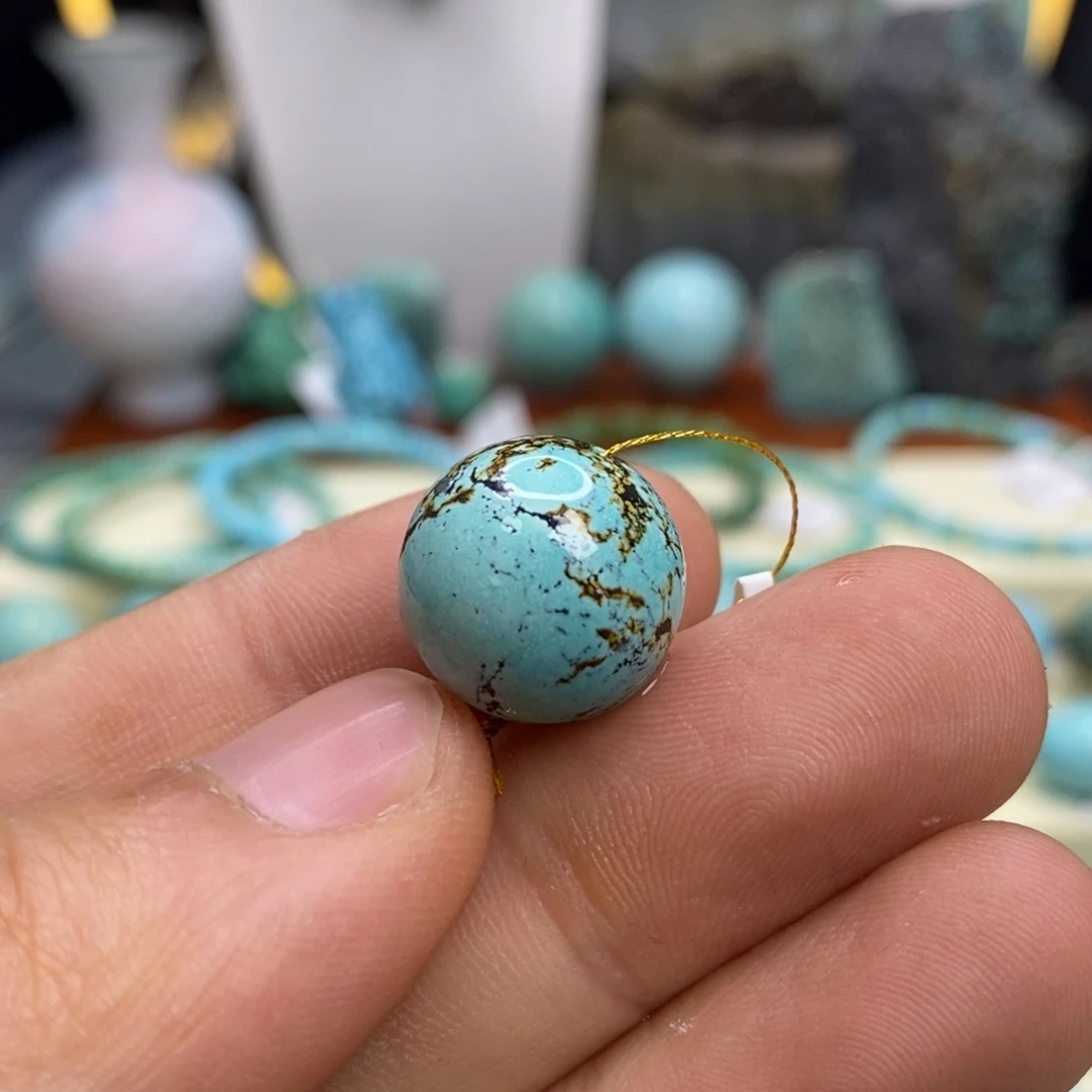 绿松石未镶嵌珠宝奇石15.7