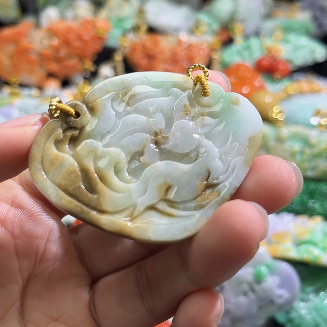 颈饰未镶嵌翡翠待编织