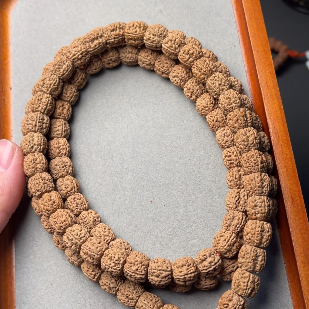 金刚菩提吊坠1.0麦穗龙小金刚.盘龙纹.103颗长度够用就一条不讲价