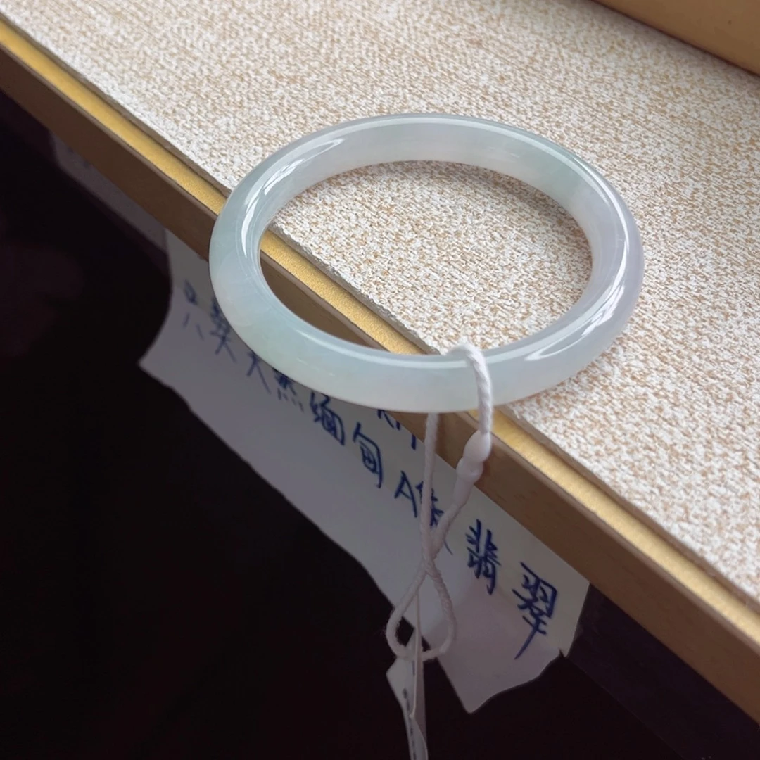 翡翠未镶嵌手镯手镯