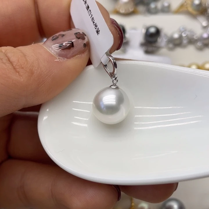海水珍珠吊坠(不含链)18K金镶嵌