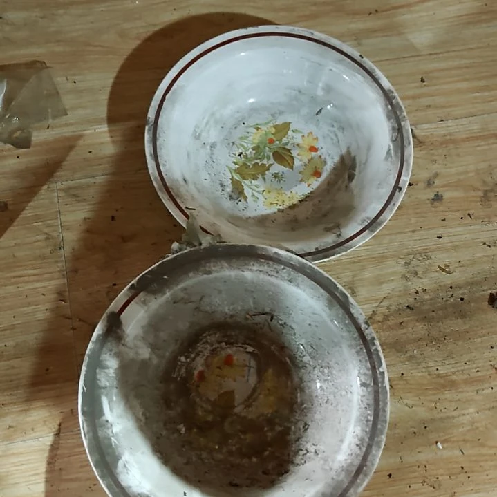 瓷片陶瓷盘子碗啥都有