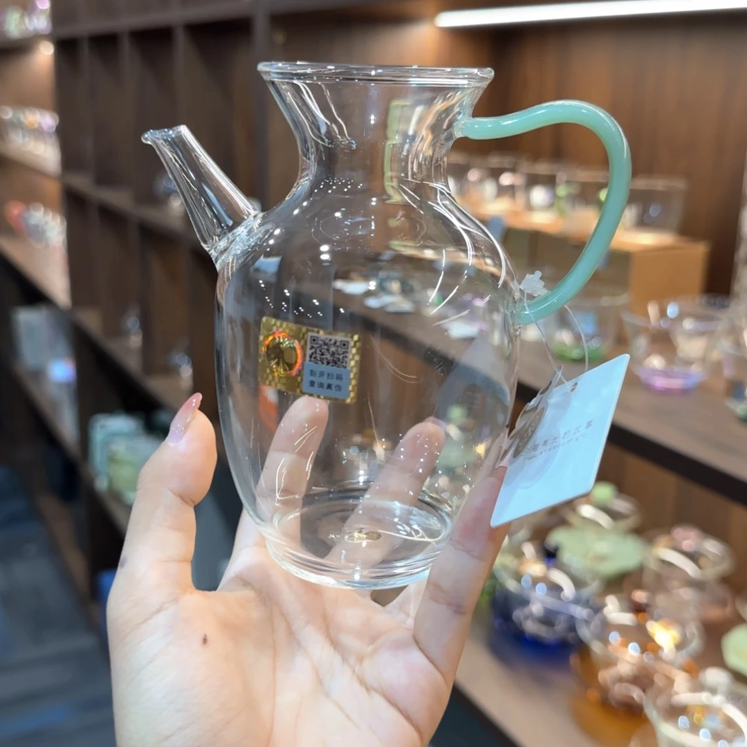 禾器昭然浅玉色。。。