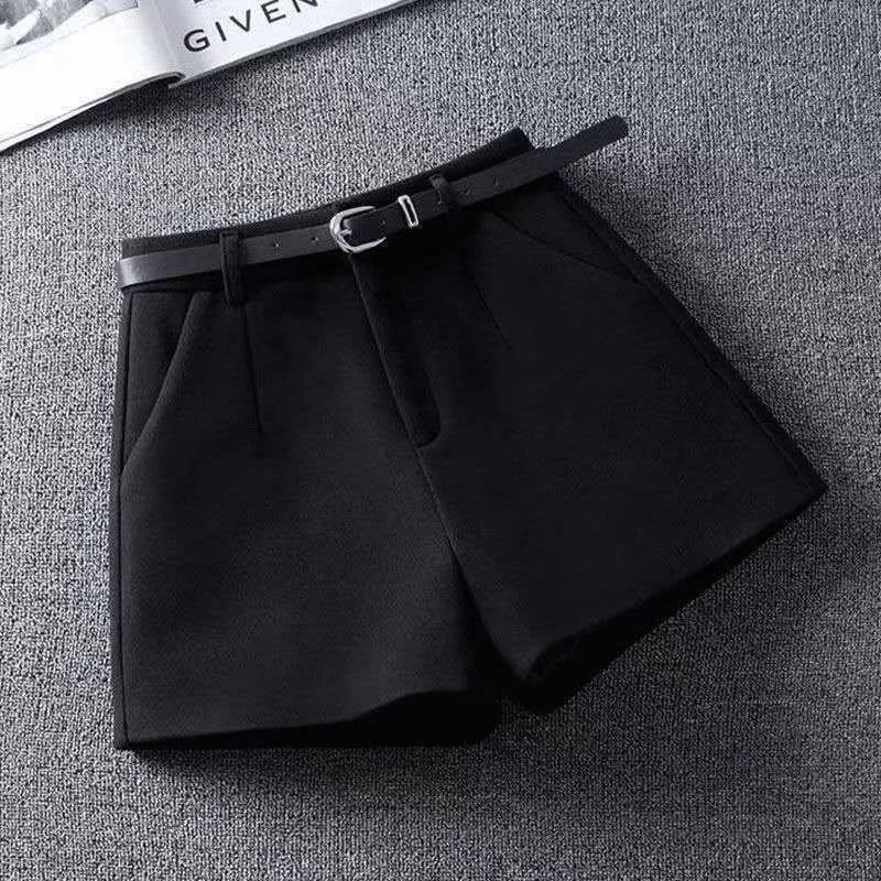 外穿毛呢短裤女秋冬款2025新款高腰大码A字靴裤显瘦配靴子阔腿裤