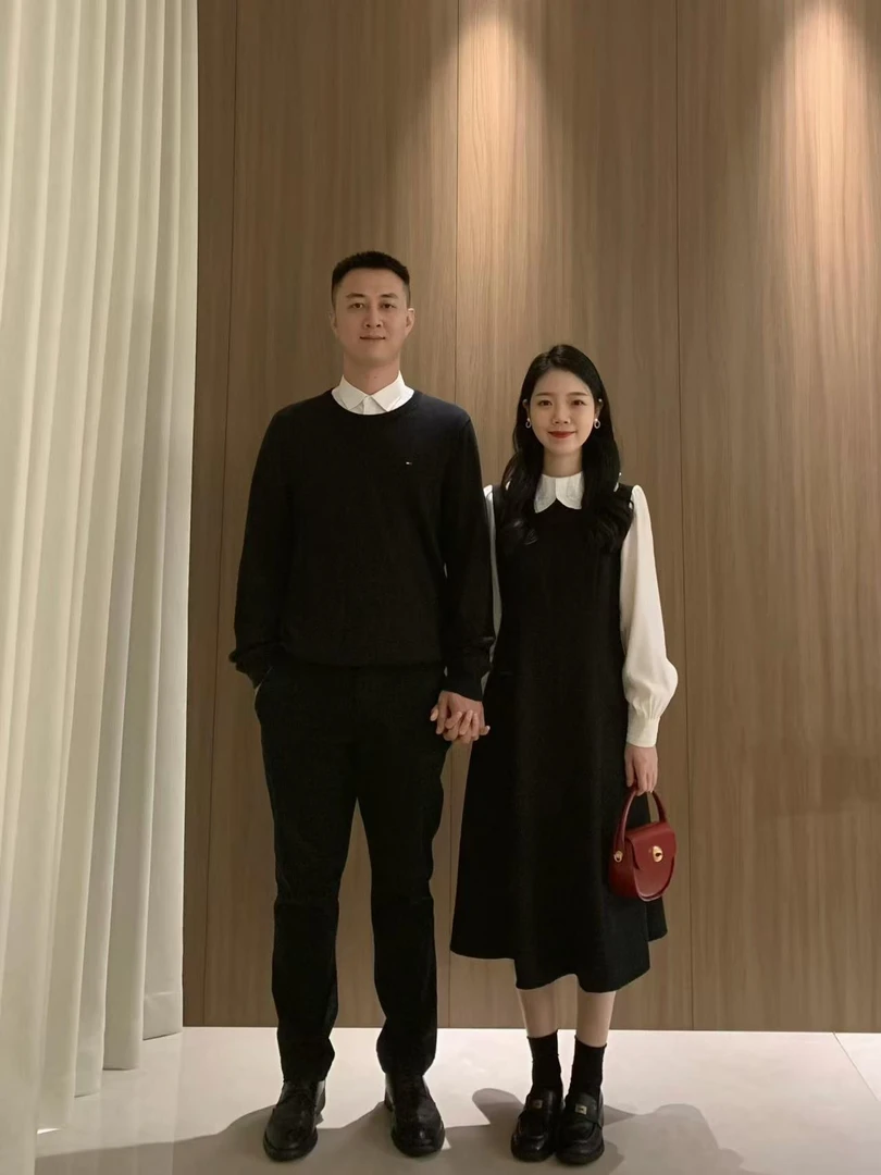 2025秋季新款法式气质黑色高级感连衣裙假两件高级感中长款裙子