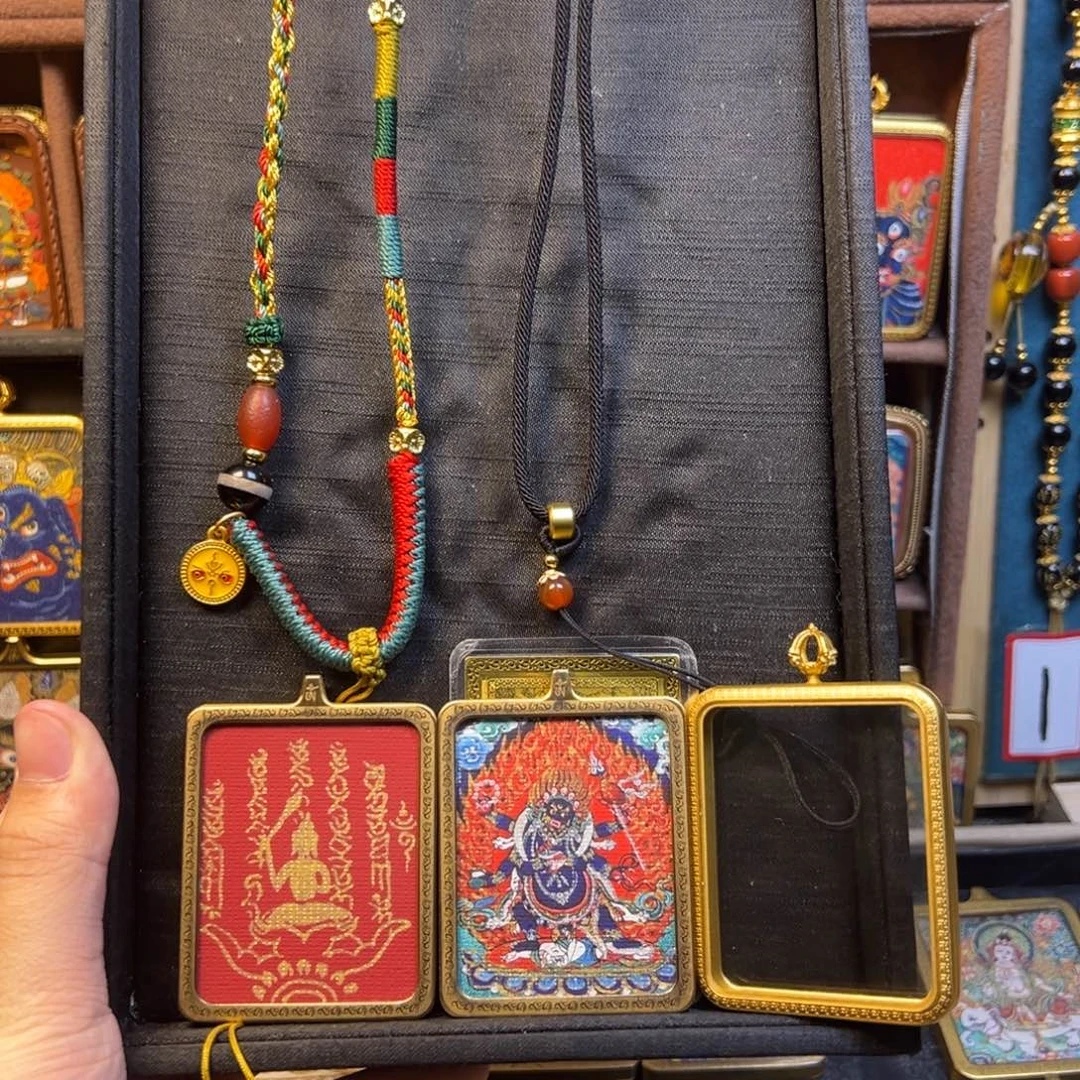 2***2吊坠美丽的小镇和美丽的小