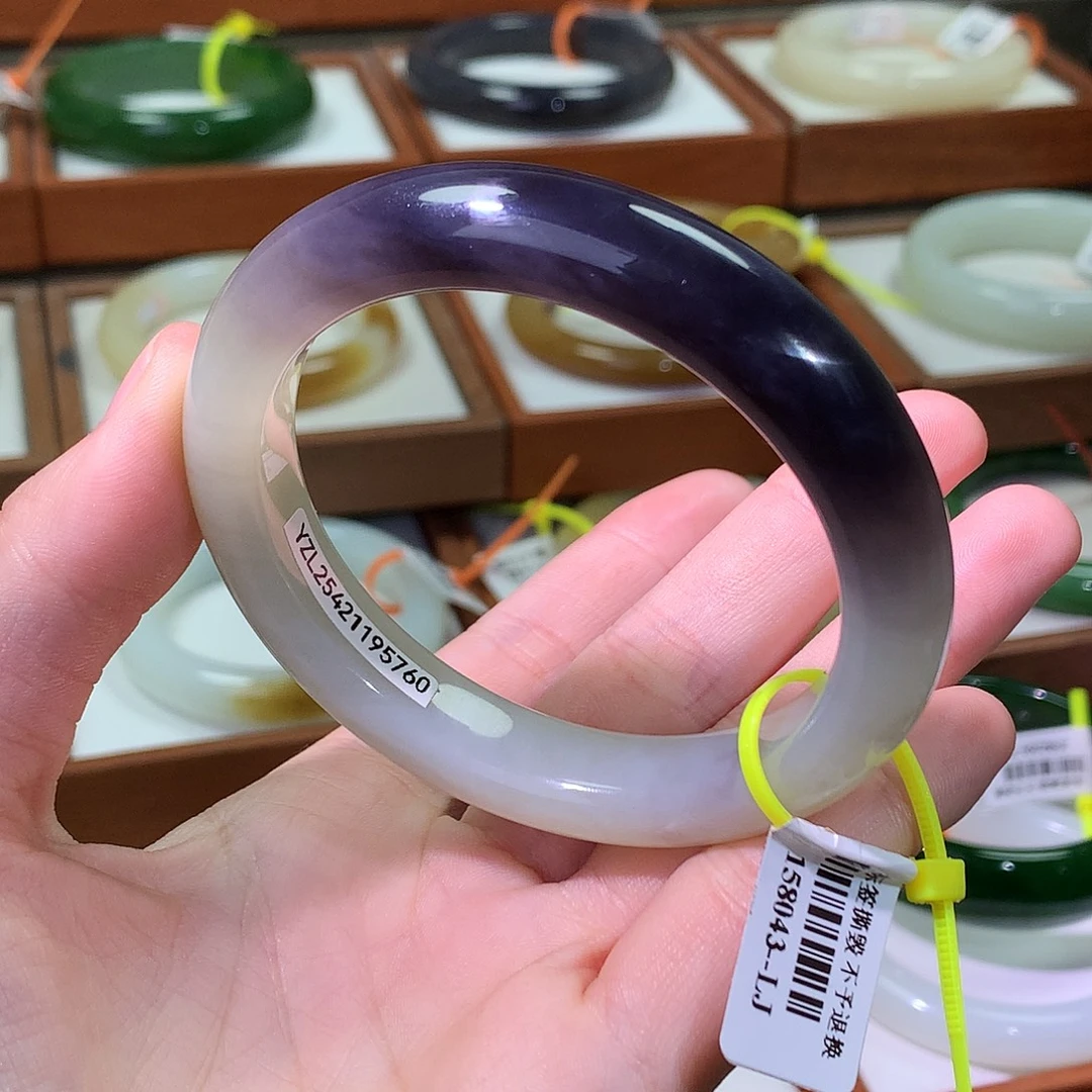 和田玉未镶嵌手镯57