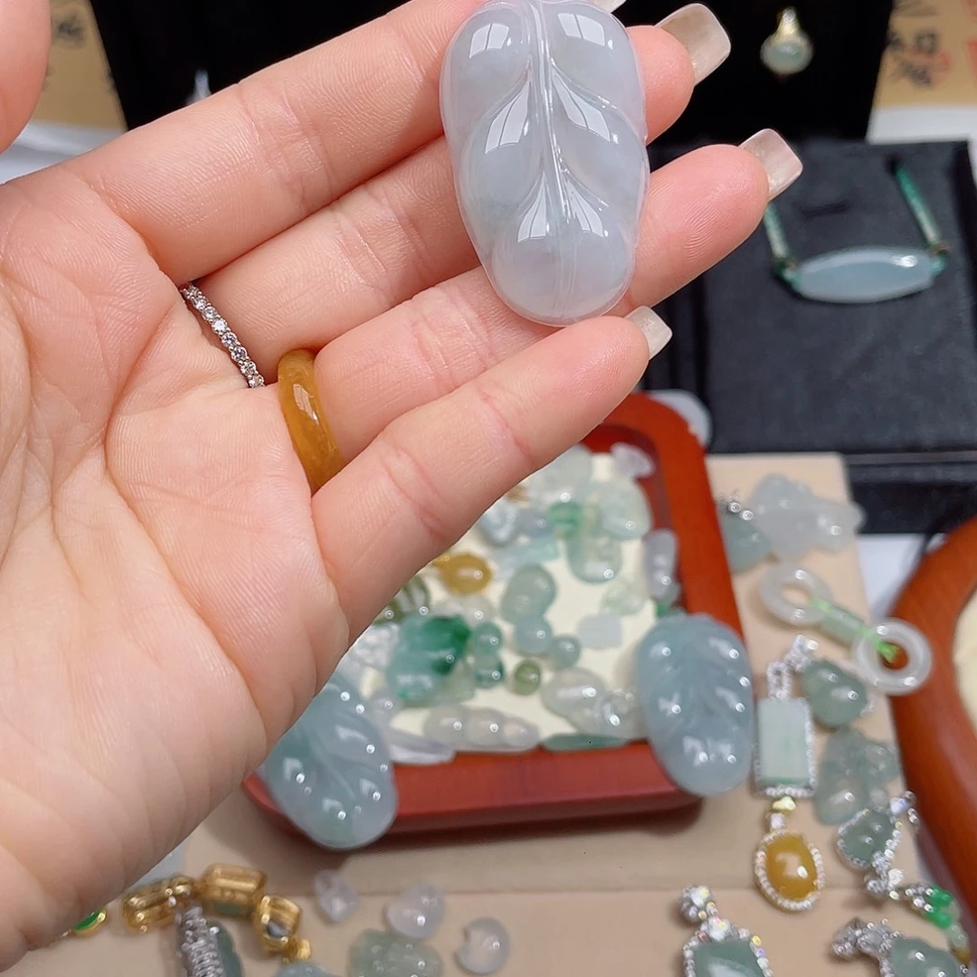 颈饰未镶嵌翡翠缅甸天然翡翠a货