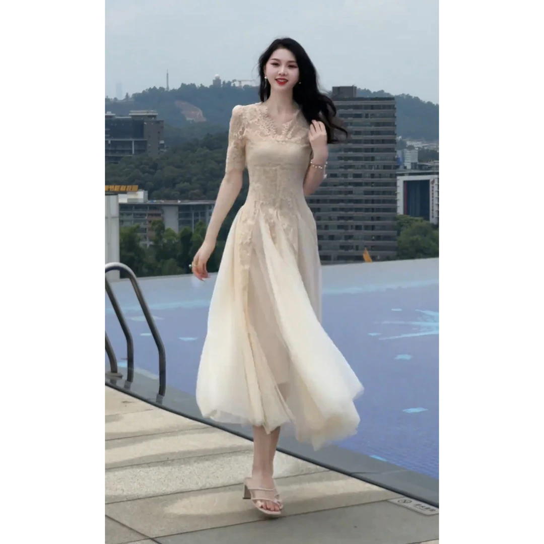 2025夏季新款绝美别致收腰仙女裙法式优雅感蕾丝雪纺裙装彰显高级