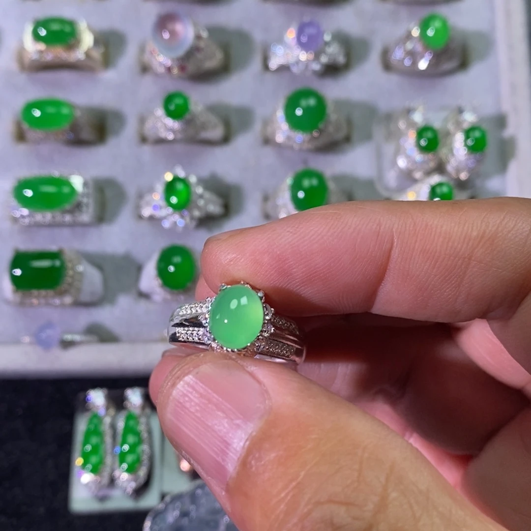 翡翠未镶嵌戒指戒指