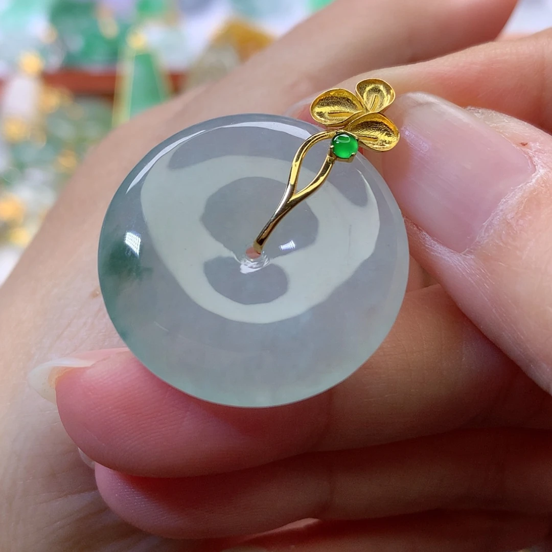 【闪购商品】吊坠(赠链)18K金镶嵌翡翠