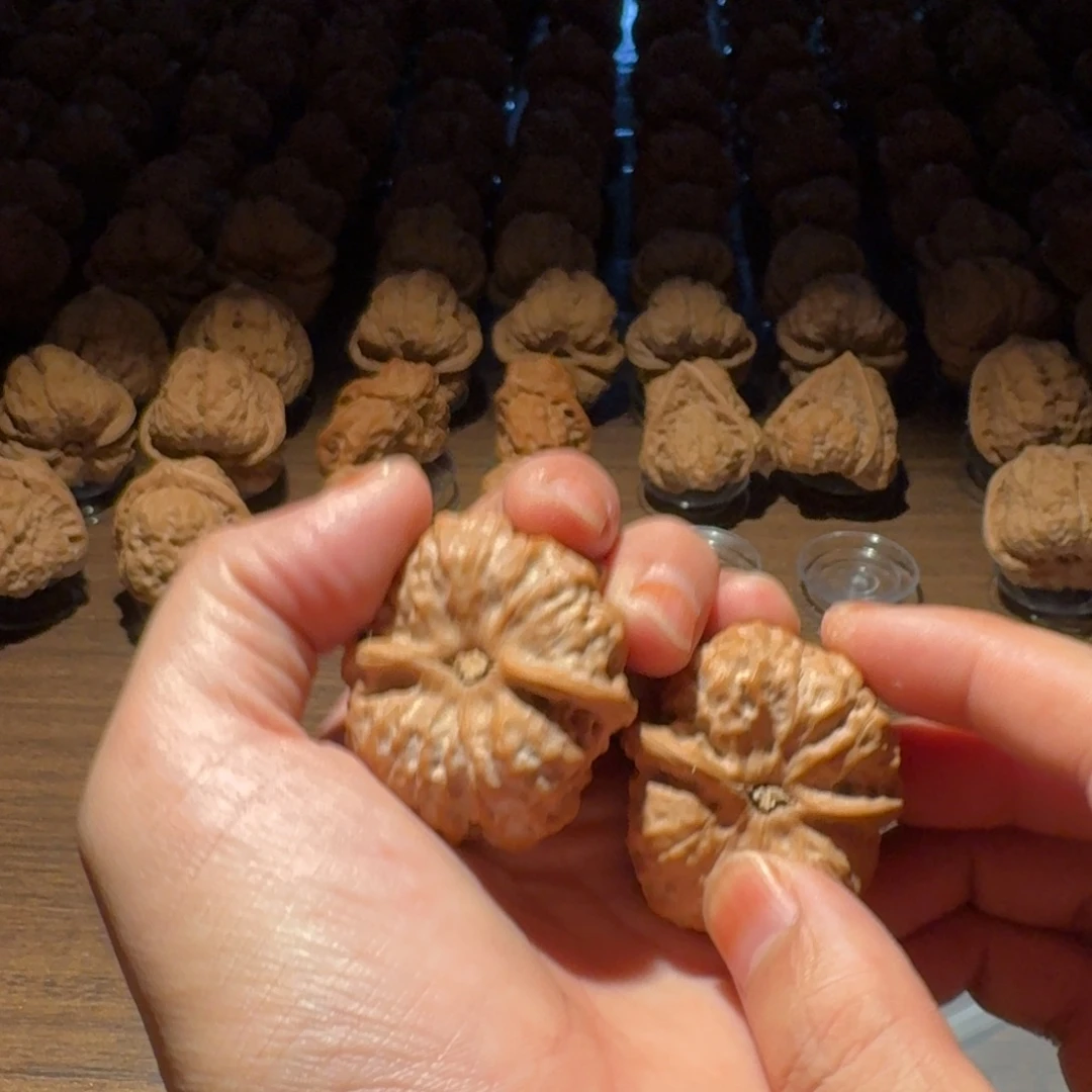 泉***仔核桃手串/手链蛤蟆的眼睛是真的好看啊