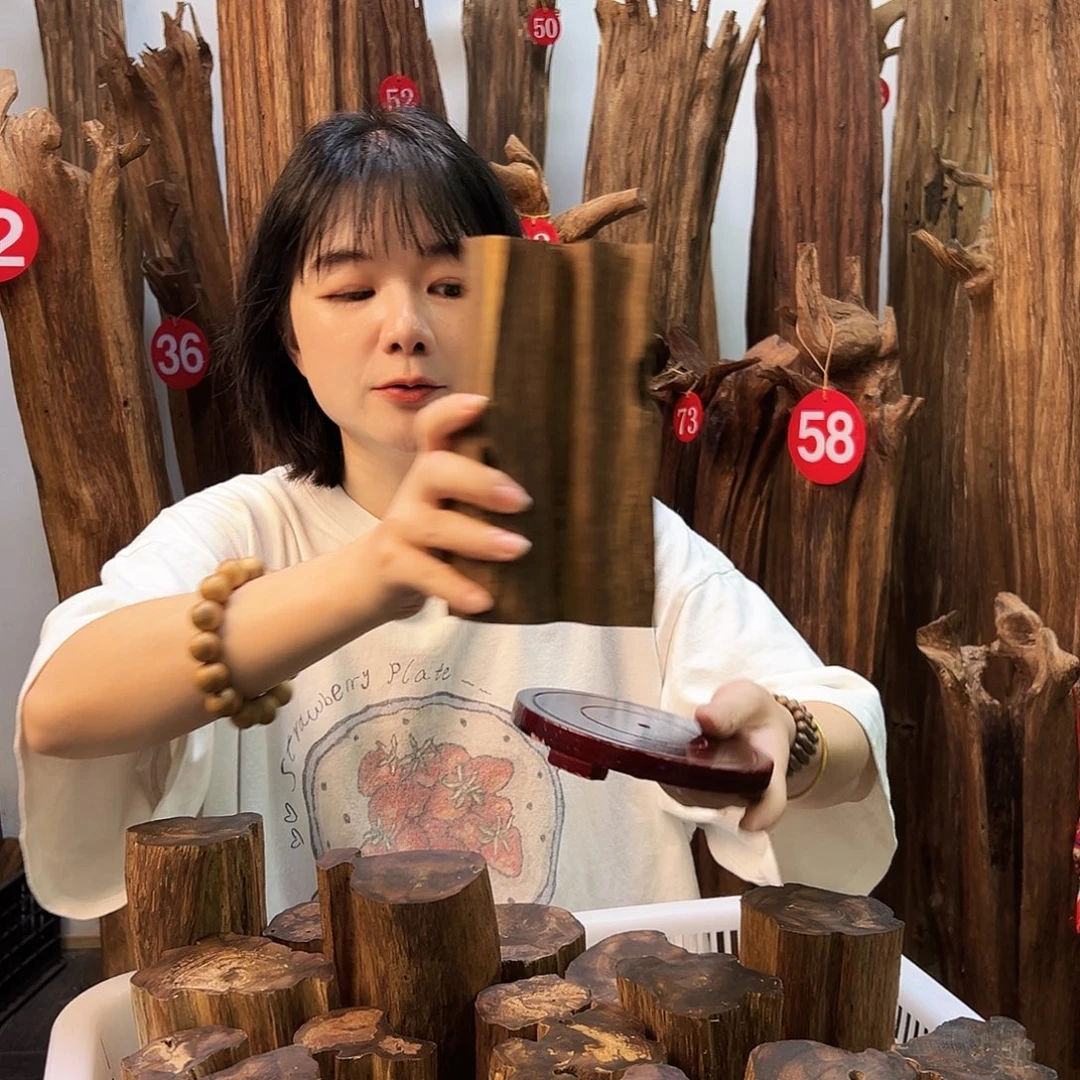 沉香碎屑沉香天然沉香原材料高品质