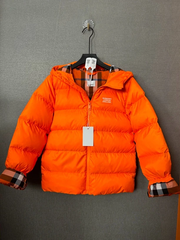 95新 BURBERRY/博柏利 Burberry橘色羽绒服95新