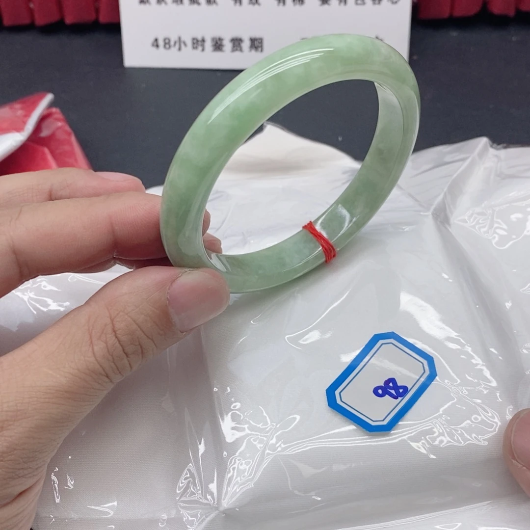 c***i硅化玉未镶嵌手镯翡手镯98888