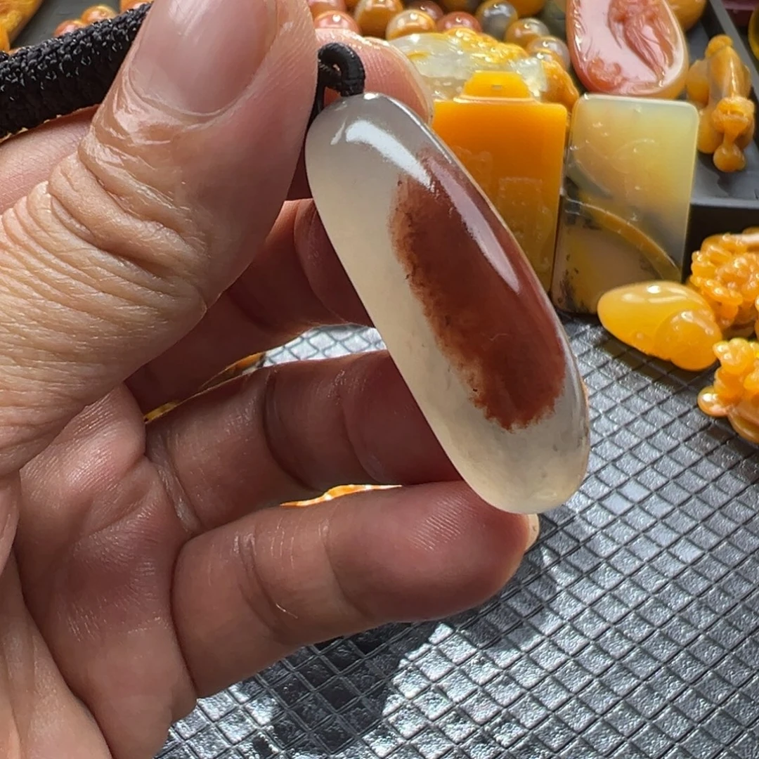 未镶嵌未镶嵌石英质玉