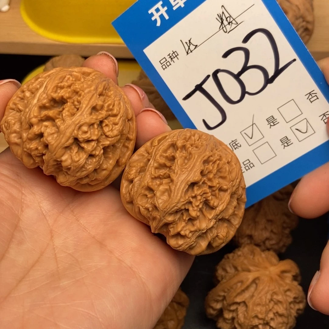 桃核吊坠核桃粗筋