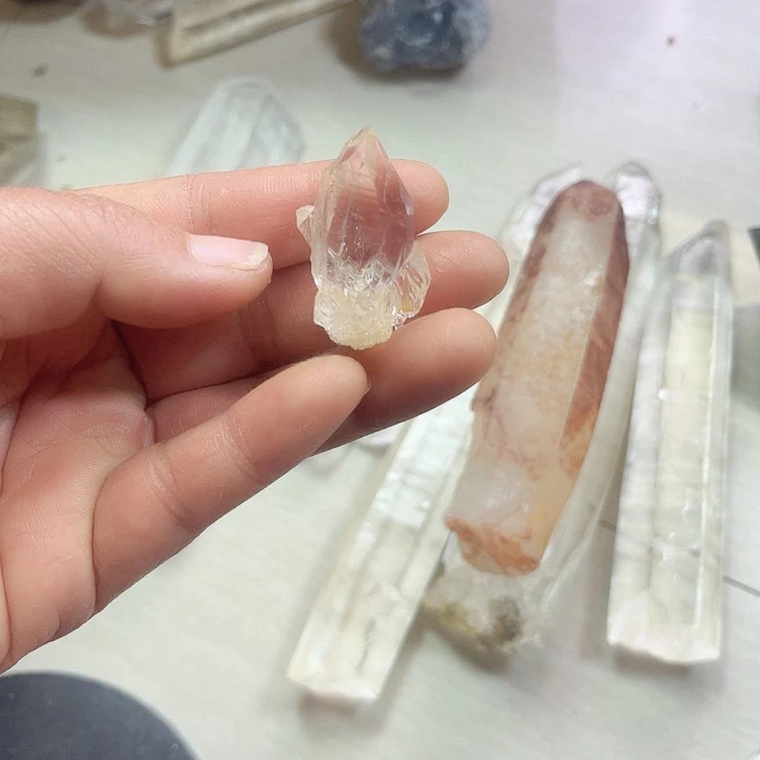 水晶天然水晶原石未镶嵌和*