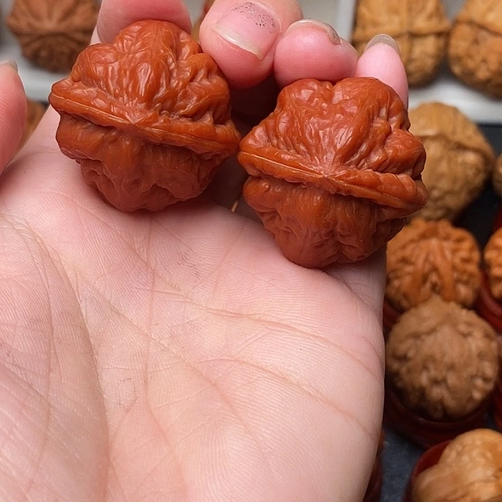 文玩核桃吊坠蚁王