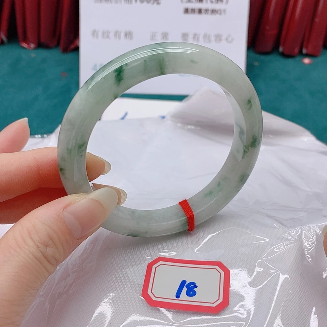翡翠手镯未镶嵌用****A188888888