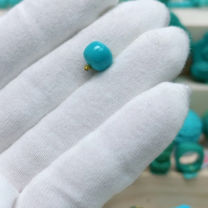 绿松石珠宝未镶嵌何*