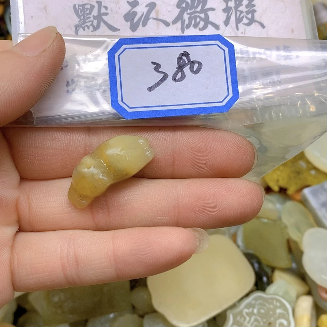 蛇纹石玉颈饰未镶嵌380