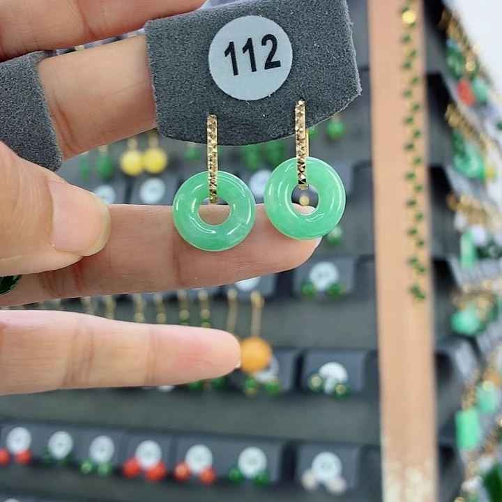 翡翠18K金镶嵌耳饰