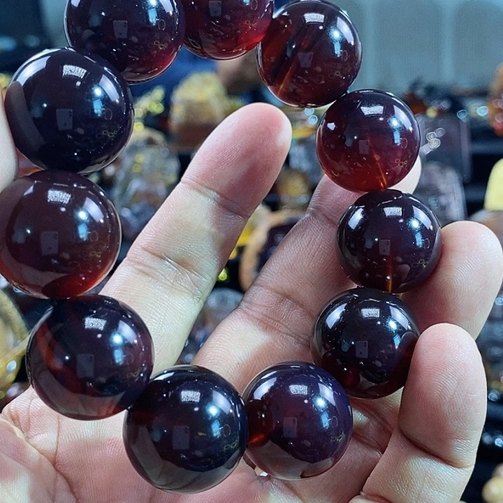 琥珀颈饰未镶嵌一