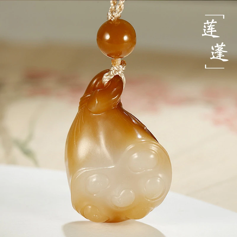 和田玉莲蓬糖白莲米吊坠