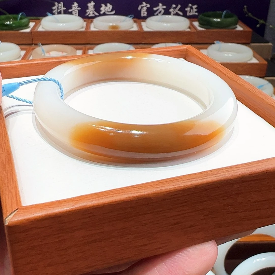 和田玉手镯53.54未镶嵌