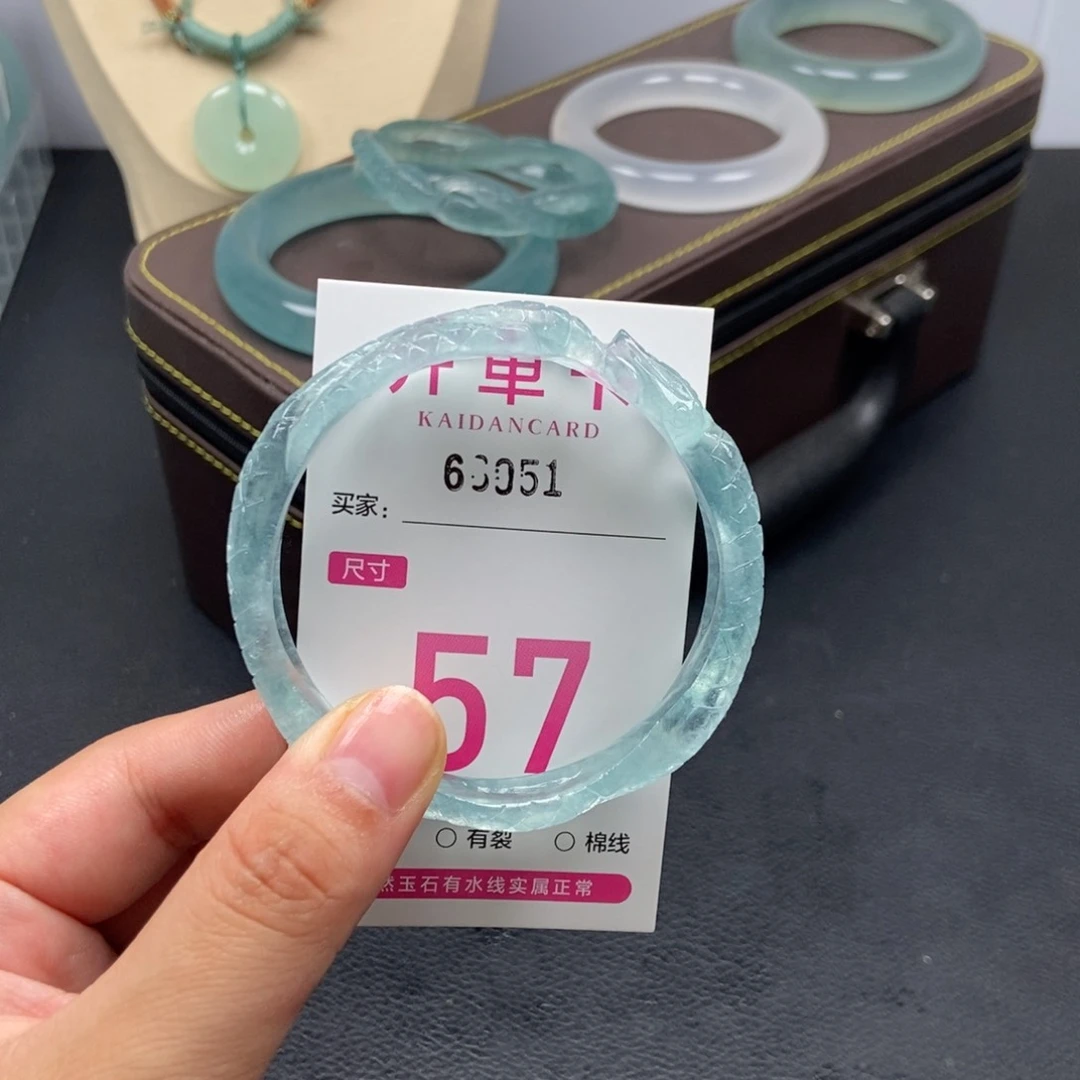 未镶嵌手镯石英质玉k*.
